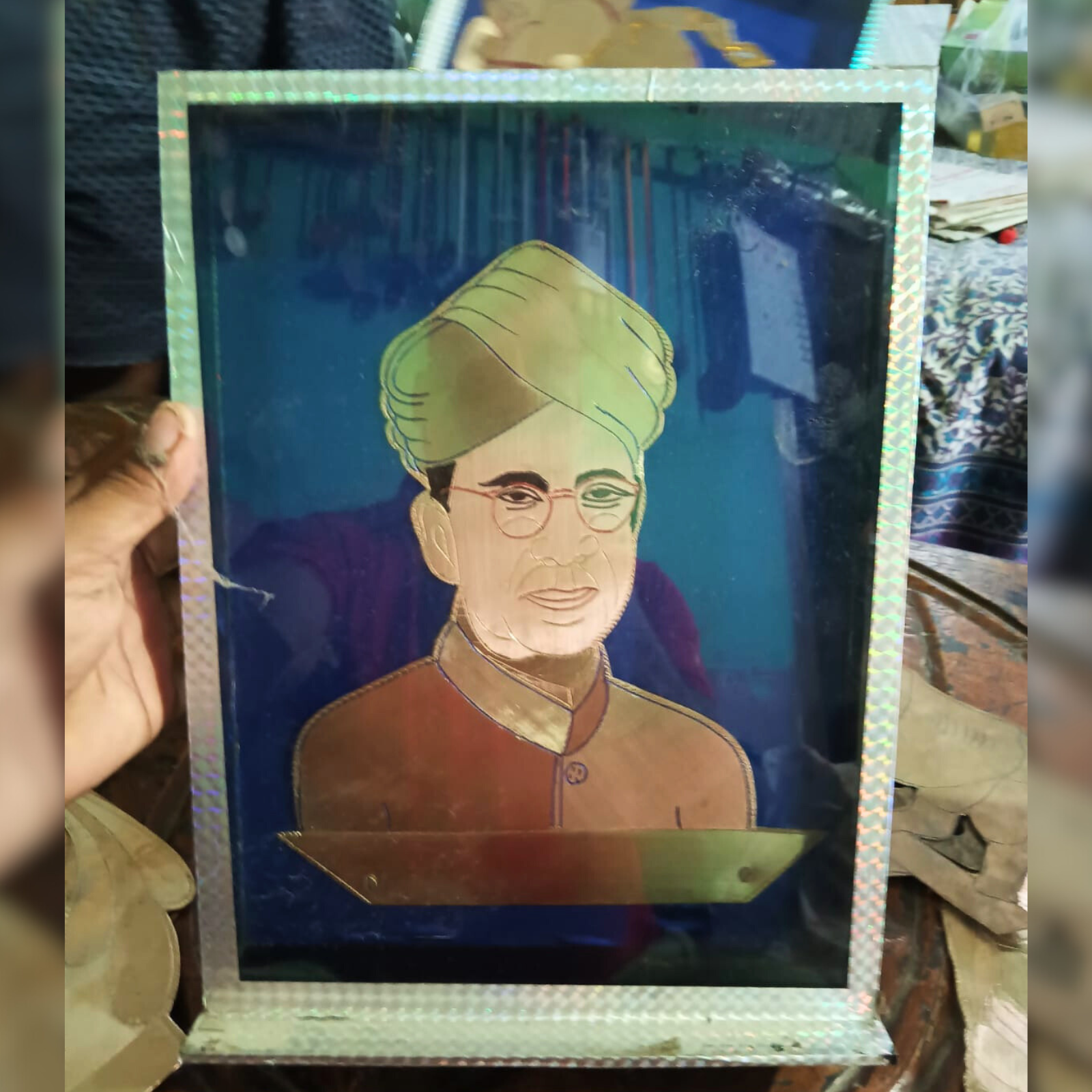 Custom Brass/Bronze Metal Face Engraving – Personalized Metal Wall Art for Living Room Décor