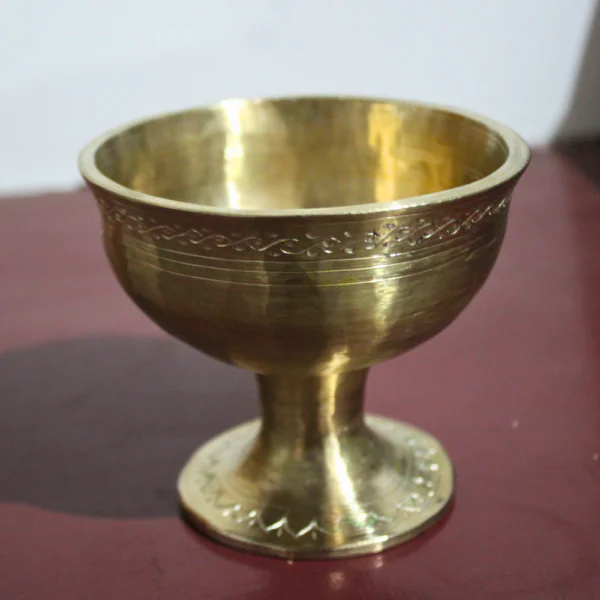 Designed Handmade Banbati Bronze made (Bell Metal Standing Bowl)