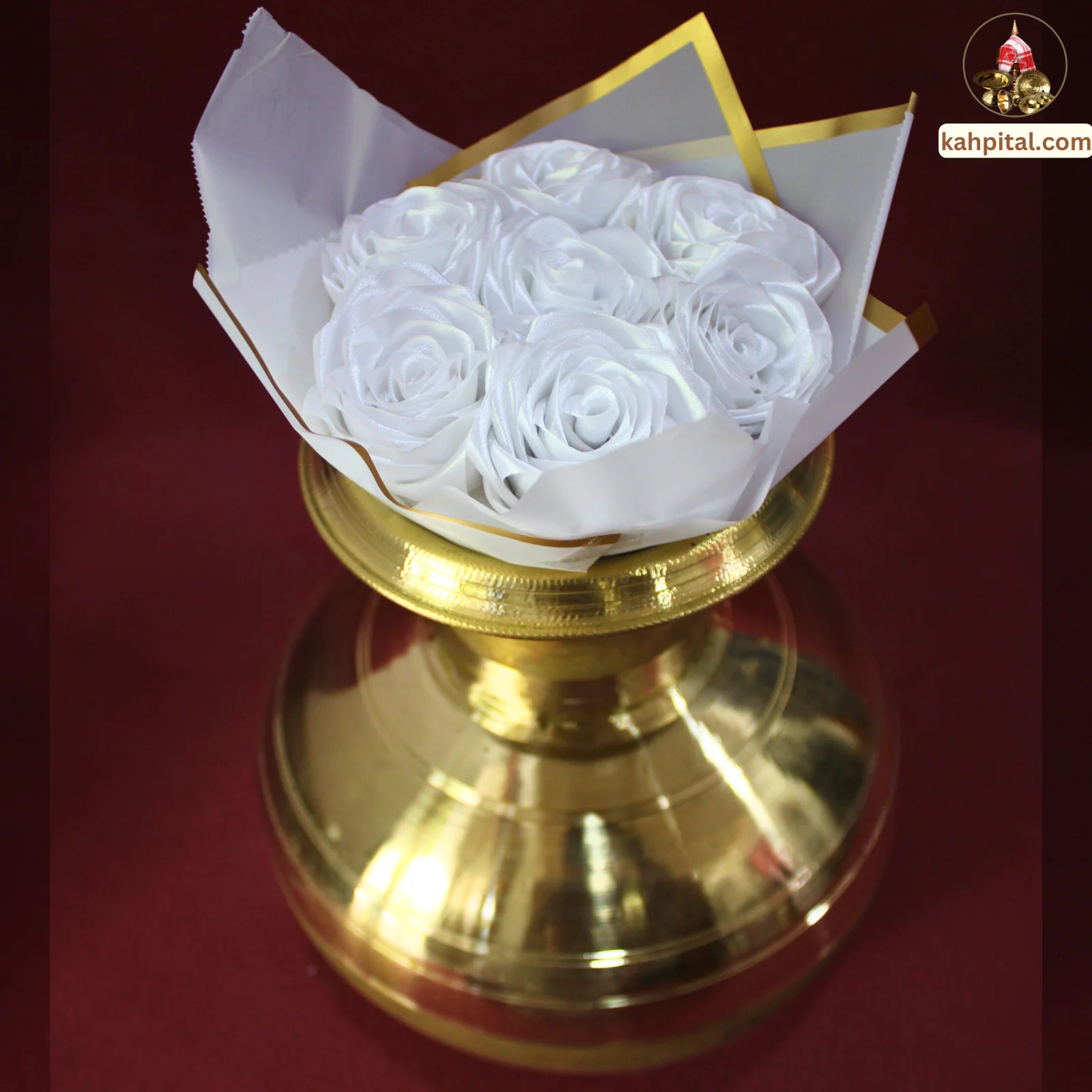 Metal Vase with Artificial White Rose Bouquet for Home Decor